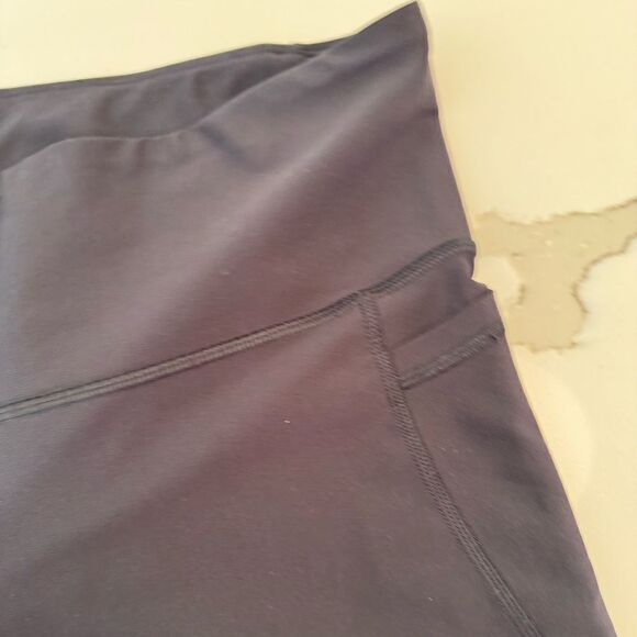 Old Navy Active Legging crops size XL - Picture 3 of 4